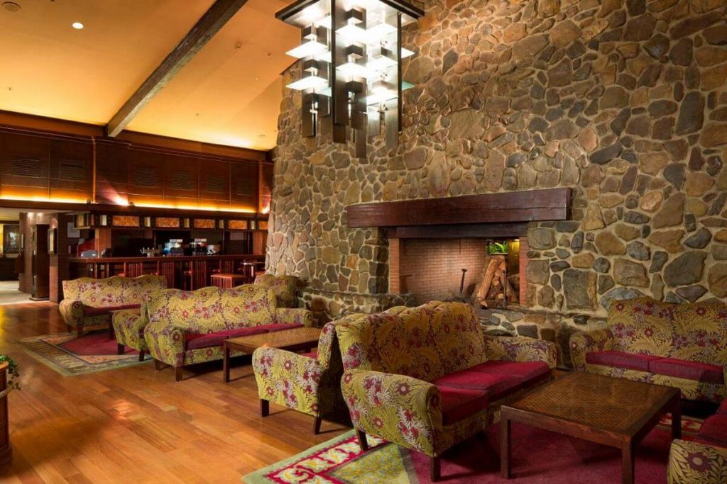 Interno dell'hotel Sequoia Lodge di Disneyland Paris