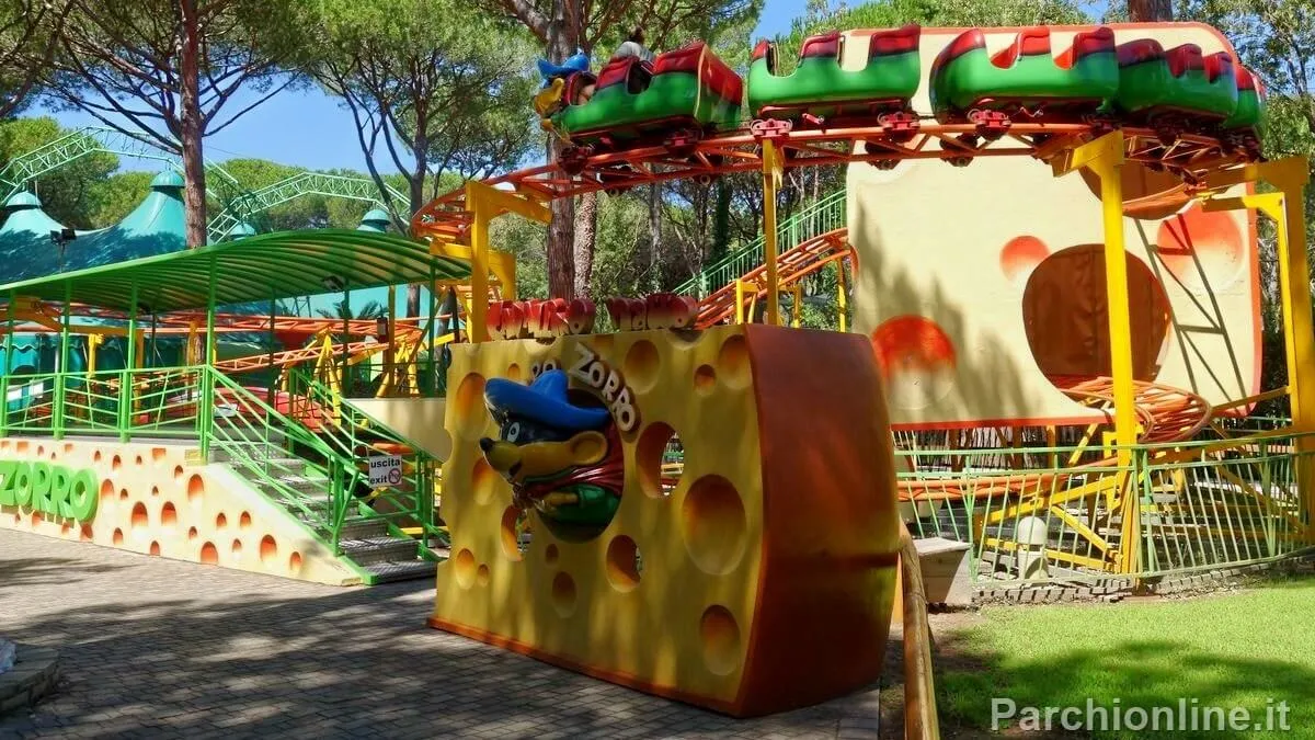 Mini ottovolante per bambini del parco Cavallino Matto in Toscana