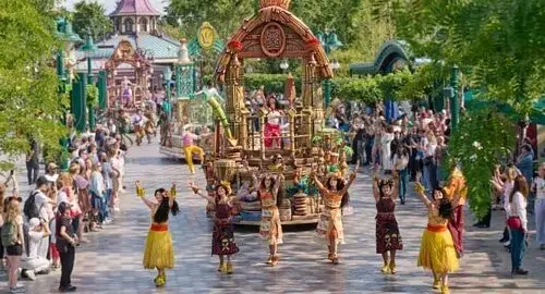 Carri della Parata delle Principesse Disney al Parco Disney Adventure World