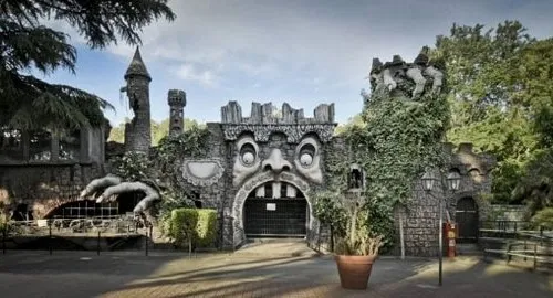 Entrata della casa dei fantasmi a Edenlandia