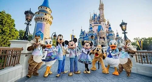 Personaggi Disney al parco Disneyland a Orlando in Florida (USA)
